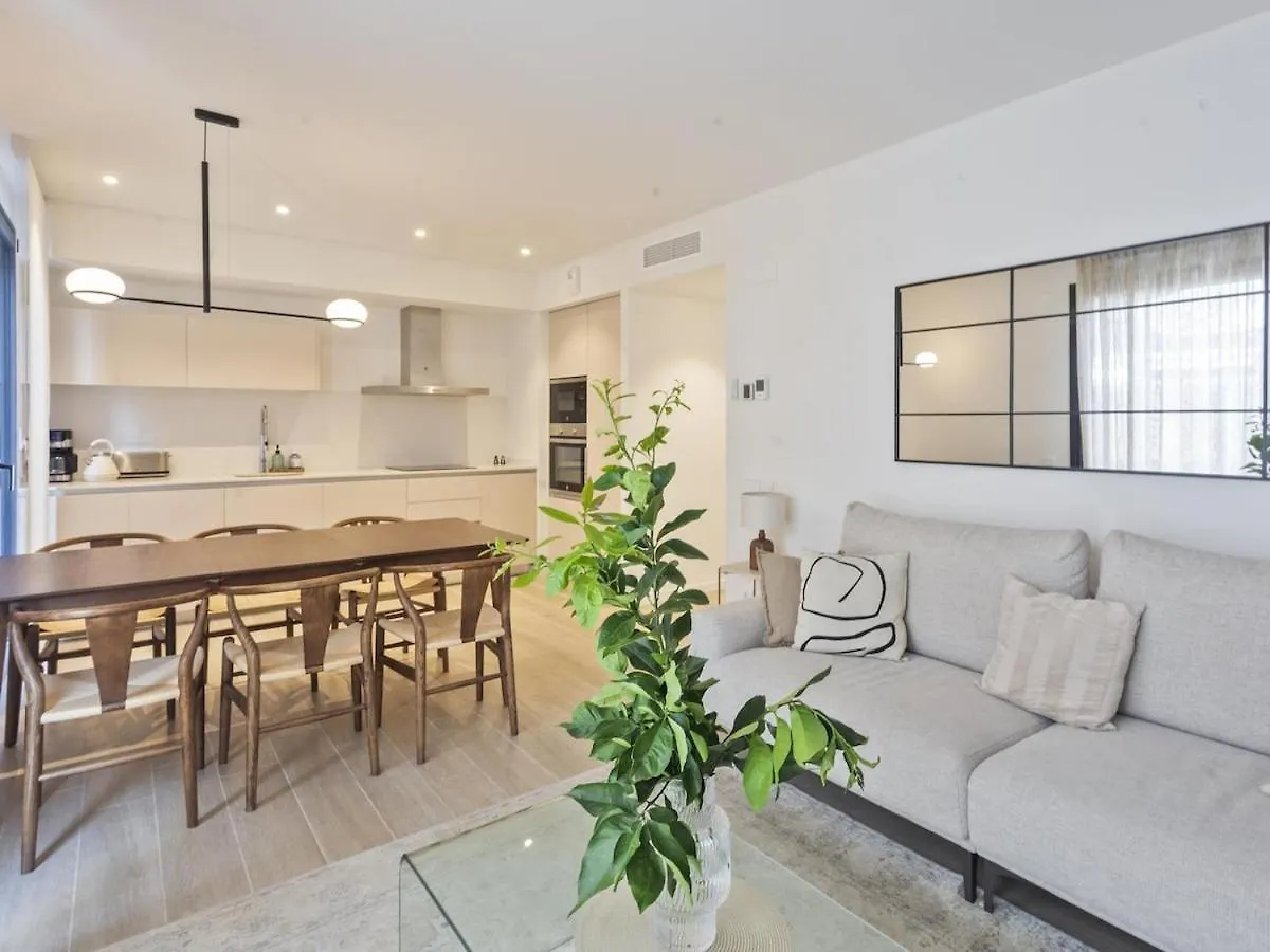 Precioso Apartamento Con Terraza Y Piscina Calafell Spain